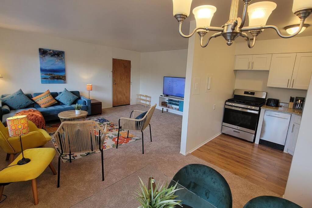 Apartment, One Bedroom Арлингтон Экстерьер фото